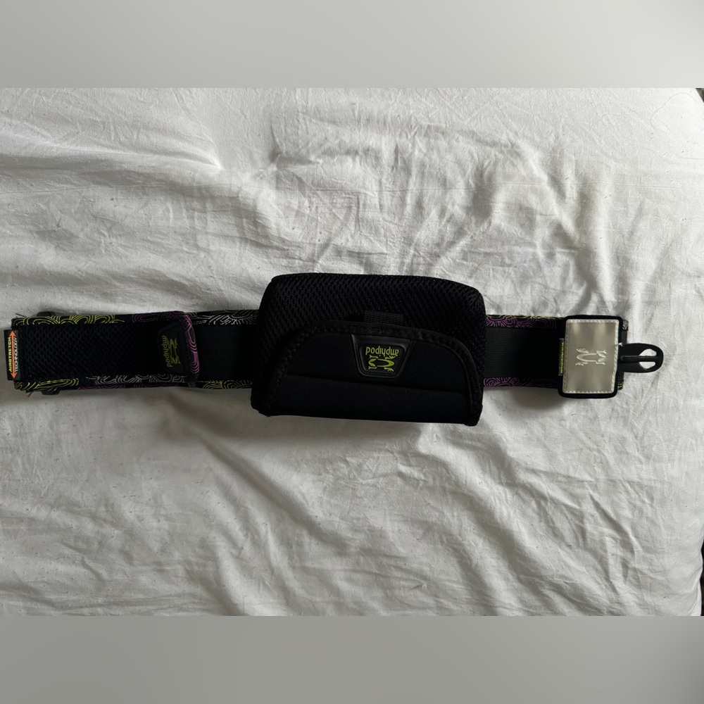 Amphipod Runlite Hydration Belt Running Hiking with Clip and Pouch